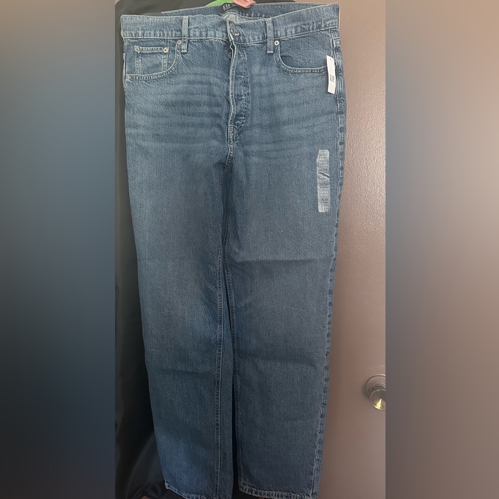 Brand new Gap Outlet High Rise Cheeky Straight Jeans with Washwell